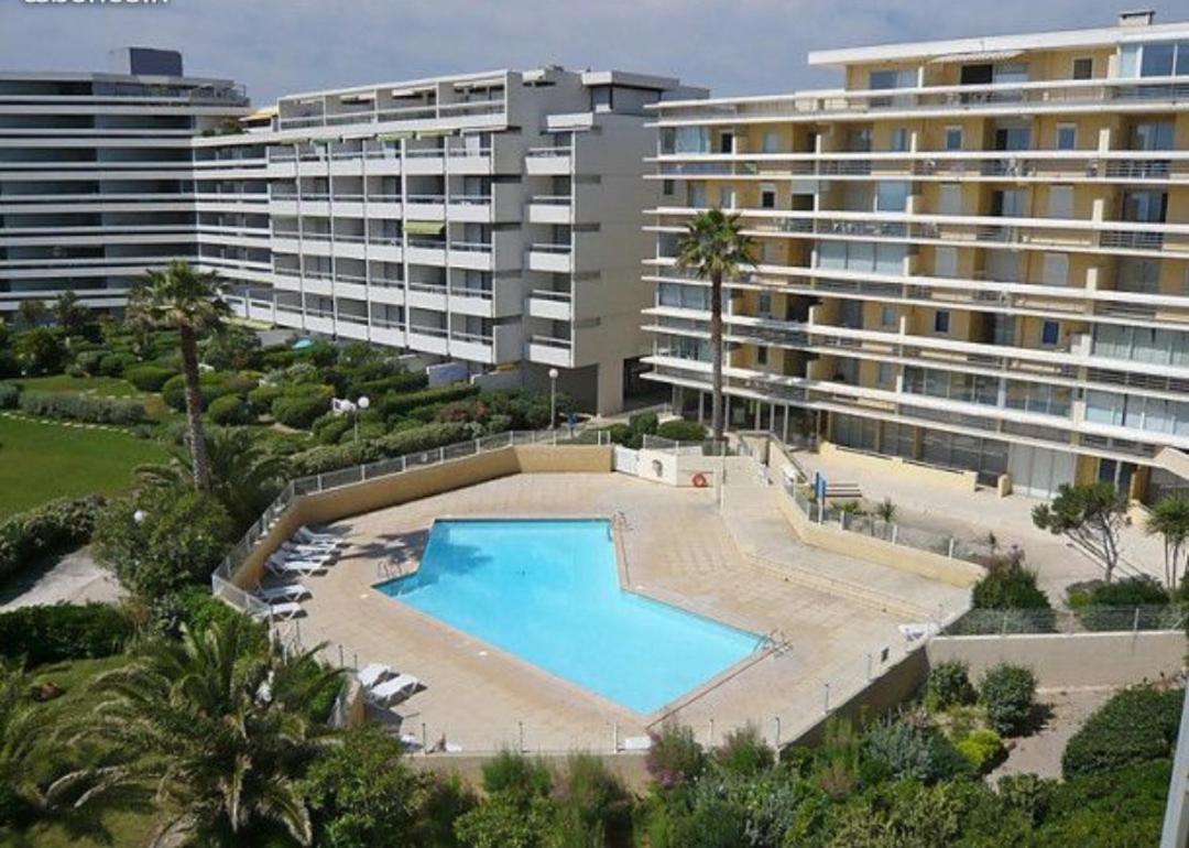 Appart Face A La Mer Les Pieds Dans L'Eau Canet-en-Roussillon Exterior foto